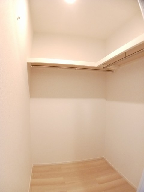 ラポール三條Ⅰ 103 収納