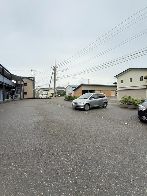 エルディムライフＡ 205 駐車場
