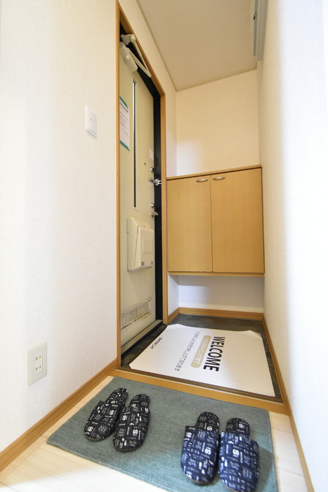 サンモールヴィレッジ　Ｃ 105 玄関