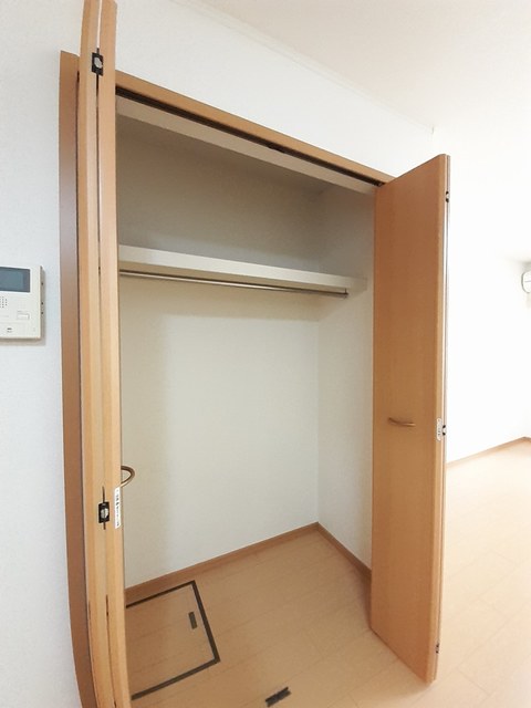 星六　弐号館 101 収納