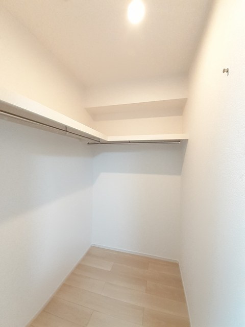 アリエッタＢ 202 収納