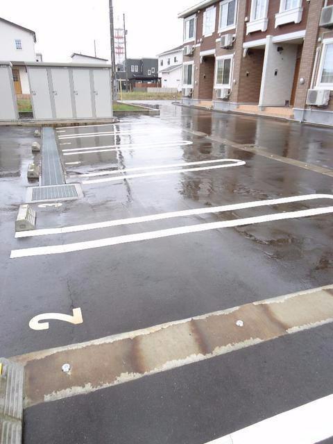 シリエージョ 104 駐車場
