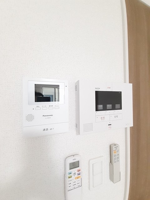 ウェルシィ万代 105 セキュリティ