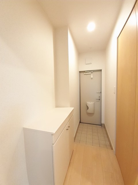 ラフレシール 101 玄関