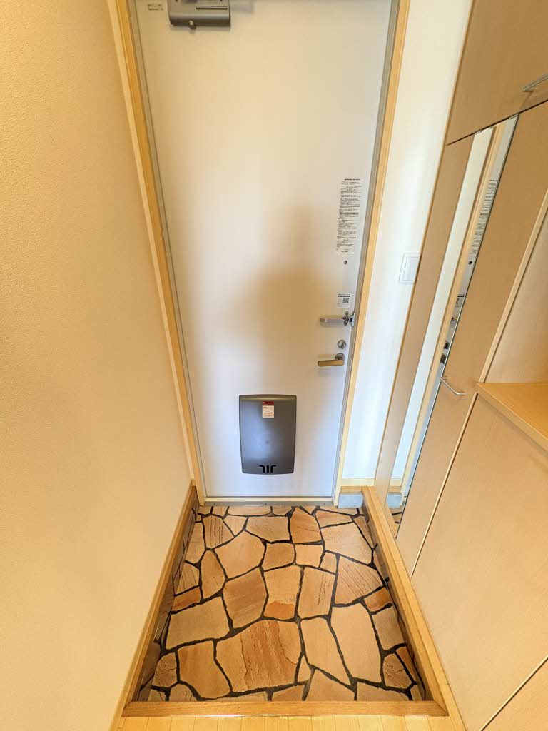オーブ寺島　B 104 玄関