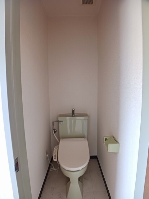 バーン荒町Ｂ棟 203 トイレ