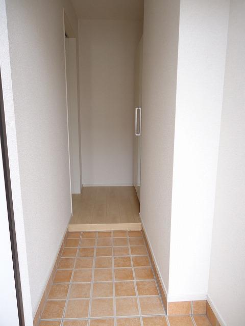 アドリアーノ Ａ 101 玄関