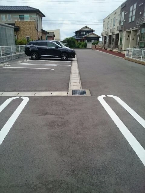 ムーランゼⅠ 105 駐車場