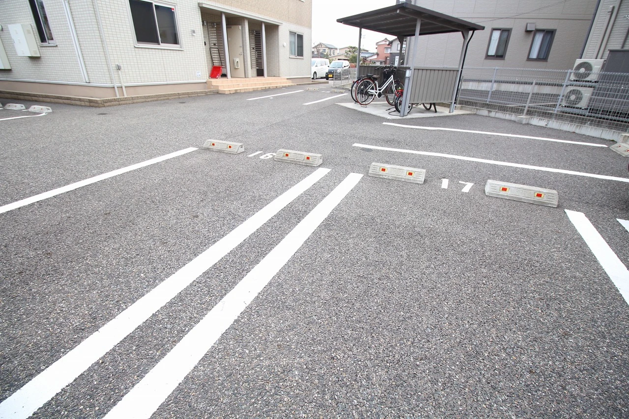 イーストヒルズ　Ｃ 201 駐車場