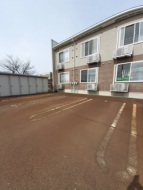ヴィラ　アルモニーＡ 104 駐車場