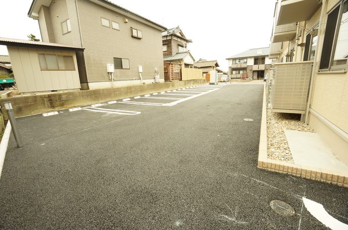 珠蘭ハウス 105 駐車場