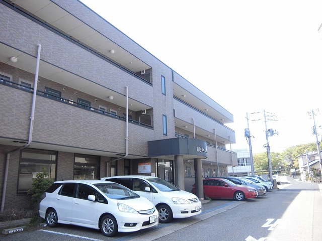 Ｌｉｌｙ－ｂｅ出来島 306 玄関