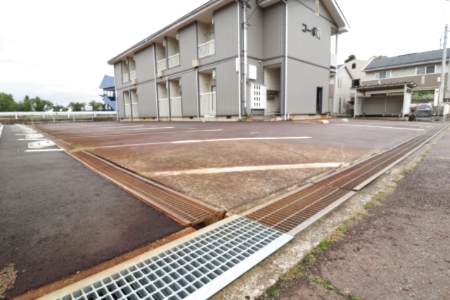 コーポ蘭 105 駐車場