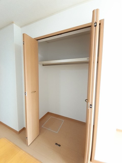 ミルキータウン城所Ⅱ 101 収納