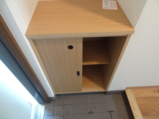 リアライズ西湊町通 703 収納