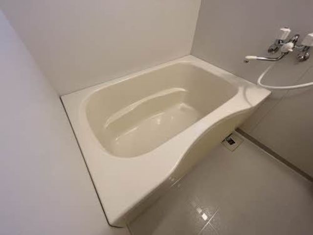 リバース　B 206 浴室