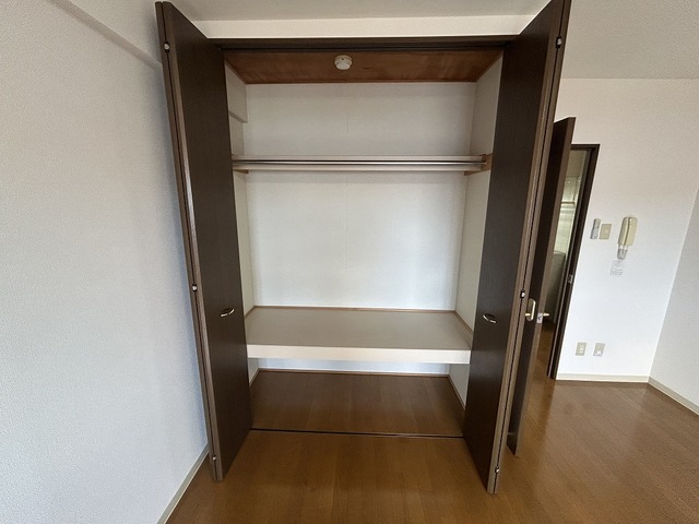 サンノーヴァ五十嵐 303 収納