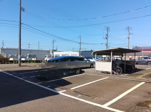 サンクチュアリーハイツⅠ 102 駐車場
