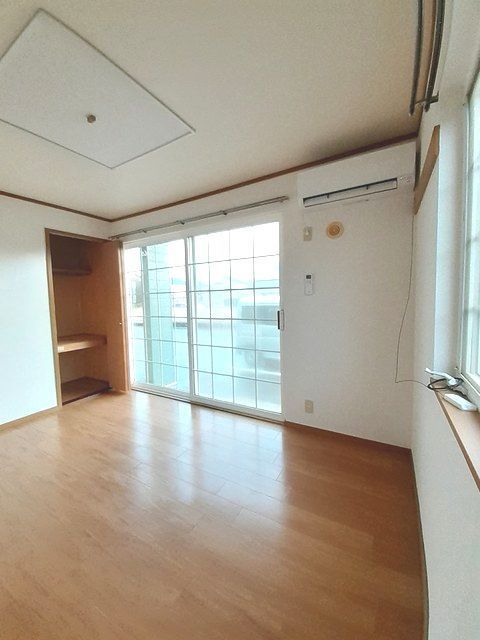 エクセルコーポなるみ 101 リビング