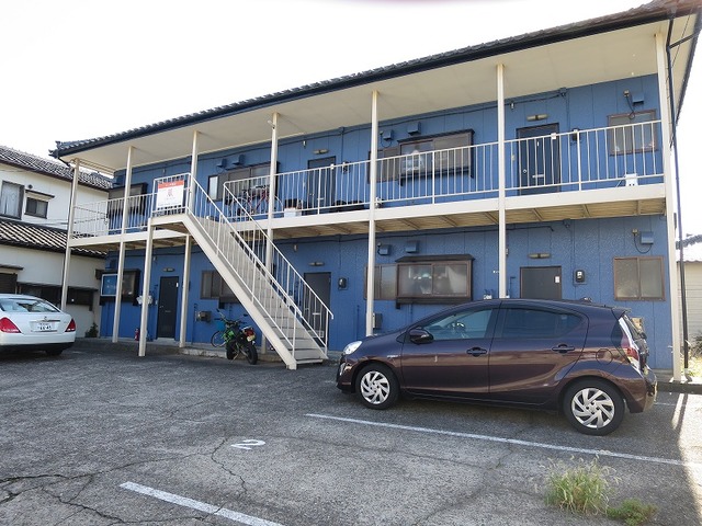 コーポ仲村 203 駐車場