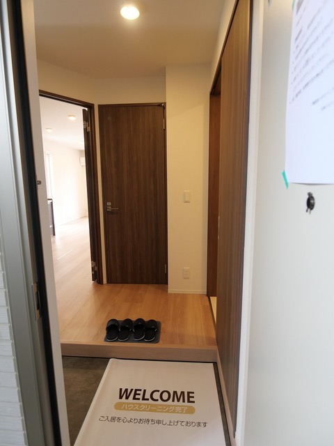 Ｄ‐ＲＯＯＭときめき東 101 玄関