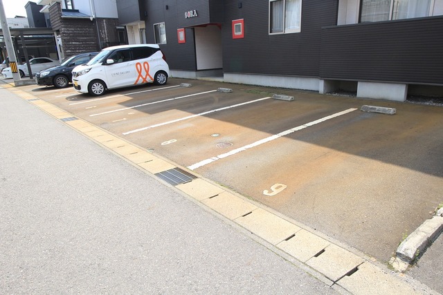 ＳＯＲＡ 105 駐車場