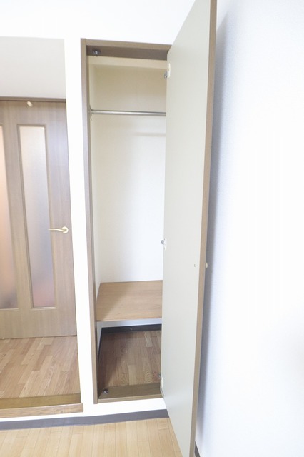 Lily-be関屋恵町 B104 収納