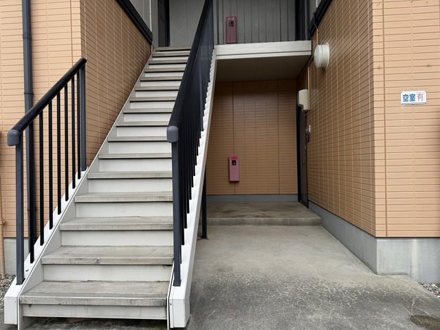 キャトルセゾン　C 105 玄関