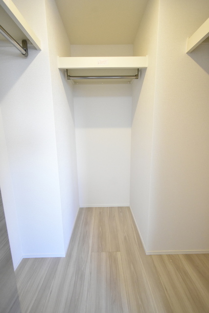 Ｄ‐ＲＯＯＭ女池上山Ⅰ 202 収納