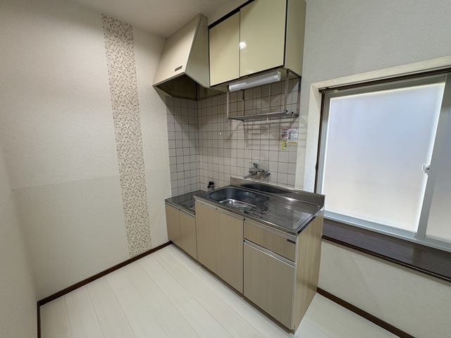 リバティーハイツ東栄町 103 キッチン