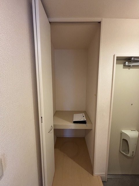 サニーハイム寺尾 105 収納