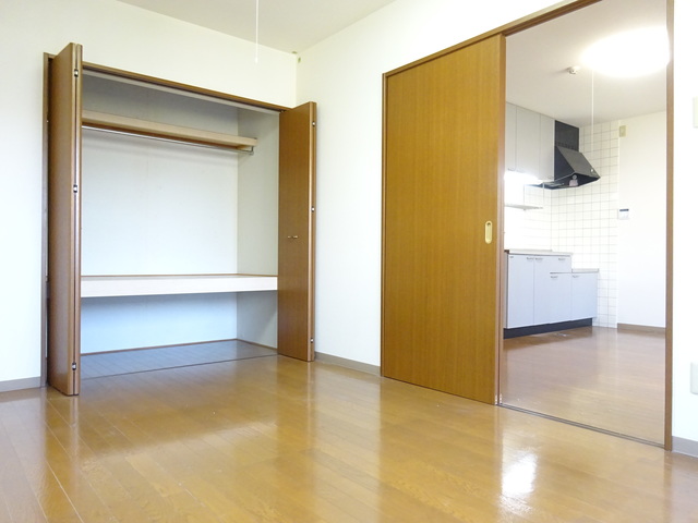 カルムＳＡＫＡＩ 302 収納