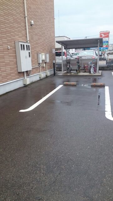 カーサ　フェリーチェⅠ 201 駐車場