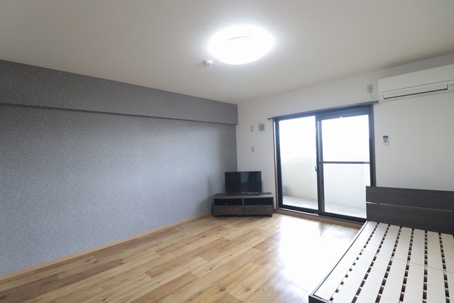 リアライズ西湊町通 803 リビング