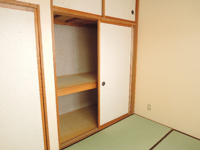 グリーンハイツ 105 収納