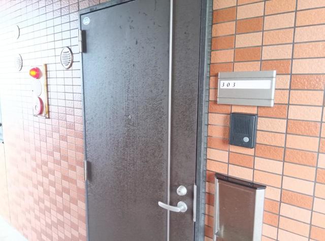リーベンヴィラ 303 玄関