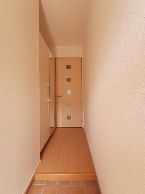 グレースＢ 102 玄関