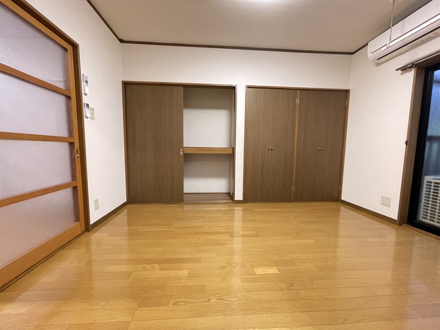 アムールN Ⅱ 208 収納