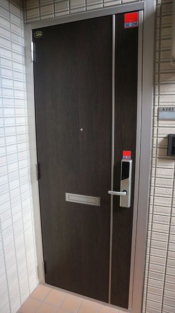 ラ・ランド上新栄　A 107 玄関
