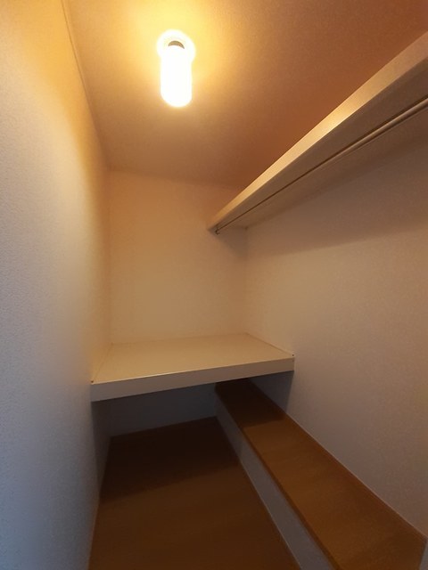 グラン　ソレイユ 103 収納
