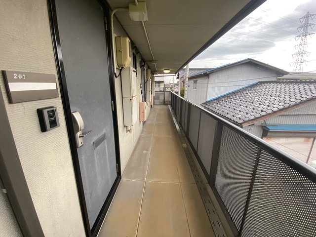 コスモス　Ⅰ 102 玄関