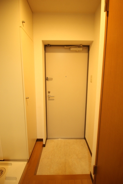 ドルトワール南笹口 205 玄関