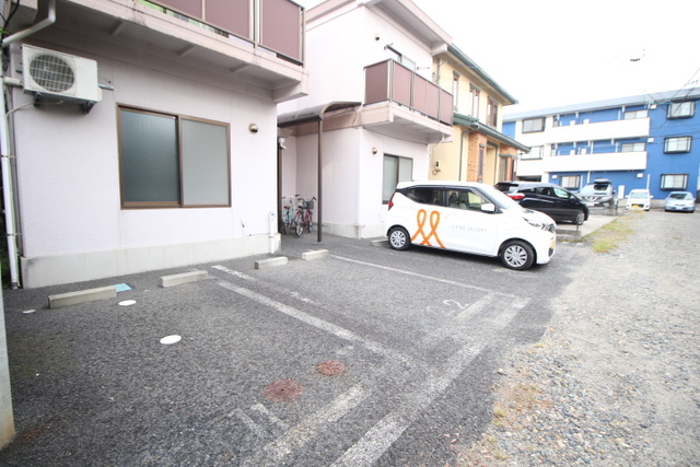 プラザ旭町 103 駐車場