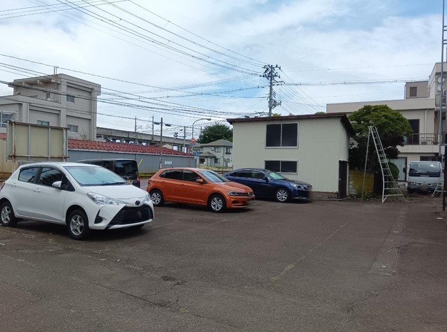 ウイング福住 201 駐車場