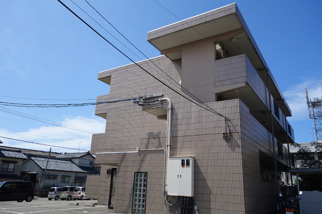 Lily-be関屋恵町 B102 外観