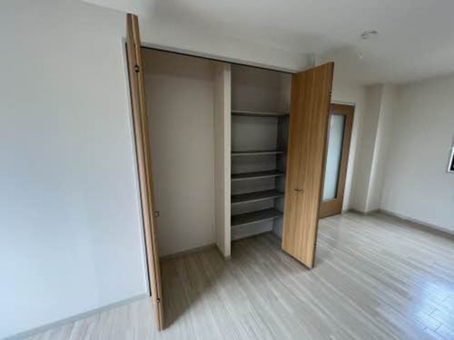 アンソレーユ　Ａ 102 収納