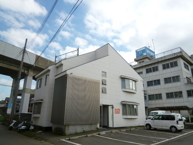 Common東幸町 201 駐車場