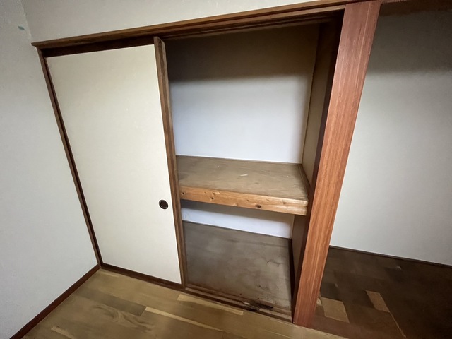 メゾンアイリス 112 収納
