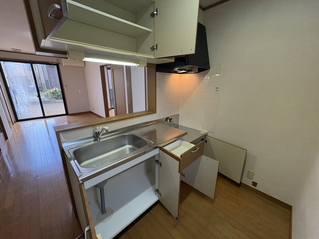 グレイスコートシマダA 102 収納