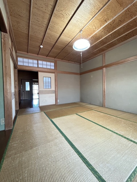仲町２丁目貸家 0 リビング